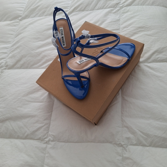 Steve Madden Blue Strappy Heels - Picture 4 of 4
